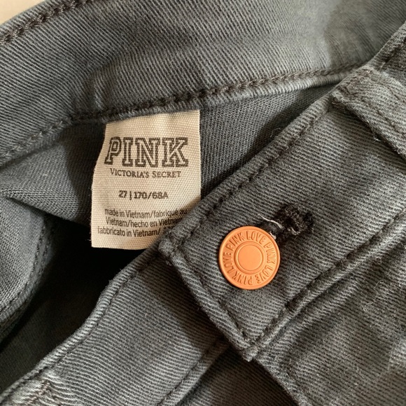 Never worn dark cut off jean shorts size 27 - Picture 11 of 11